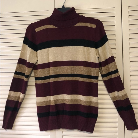Joseph A NWOT Turtleneck Striped Sweater in size Medium - Picture 4 of 6